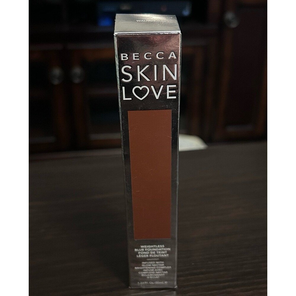 NWT Becca Skin Love Weightless Blur Liquid Foundation Walnut Makeup